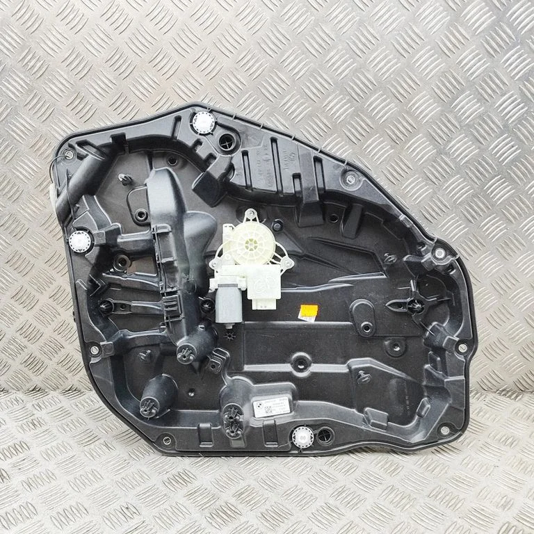 Rear window lifting mechanism without motor 9450072