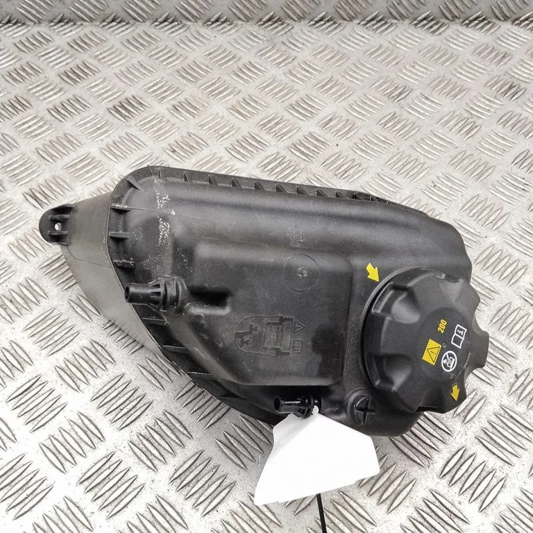Coolant expansion tank/reservoir 8689765