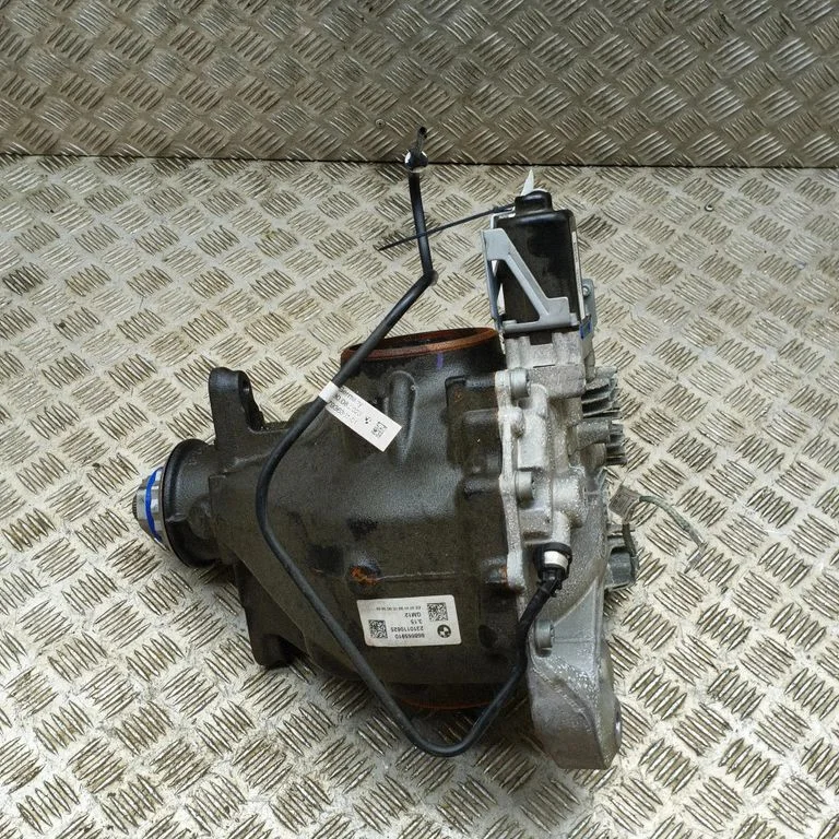 Rear differential 8686659