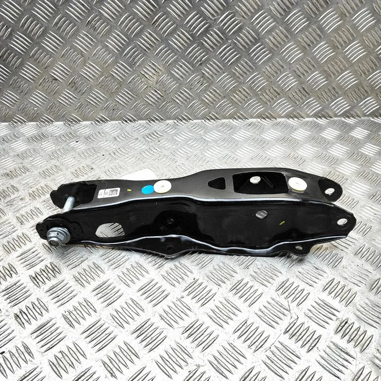 Rear upper control arm/wishbone 6878031