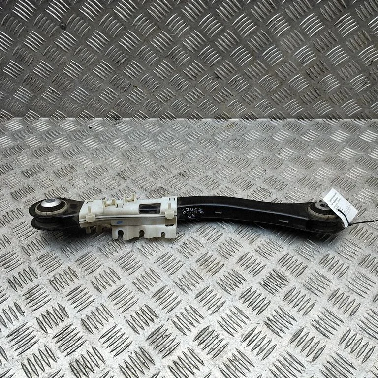 Rear upper control arm/wishbone 6878163
