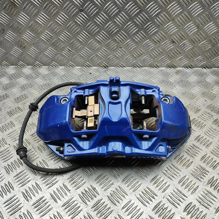 Front brake caliper 6878407