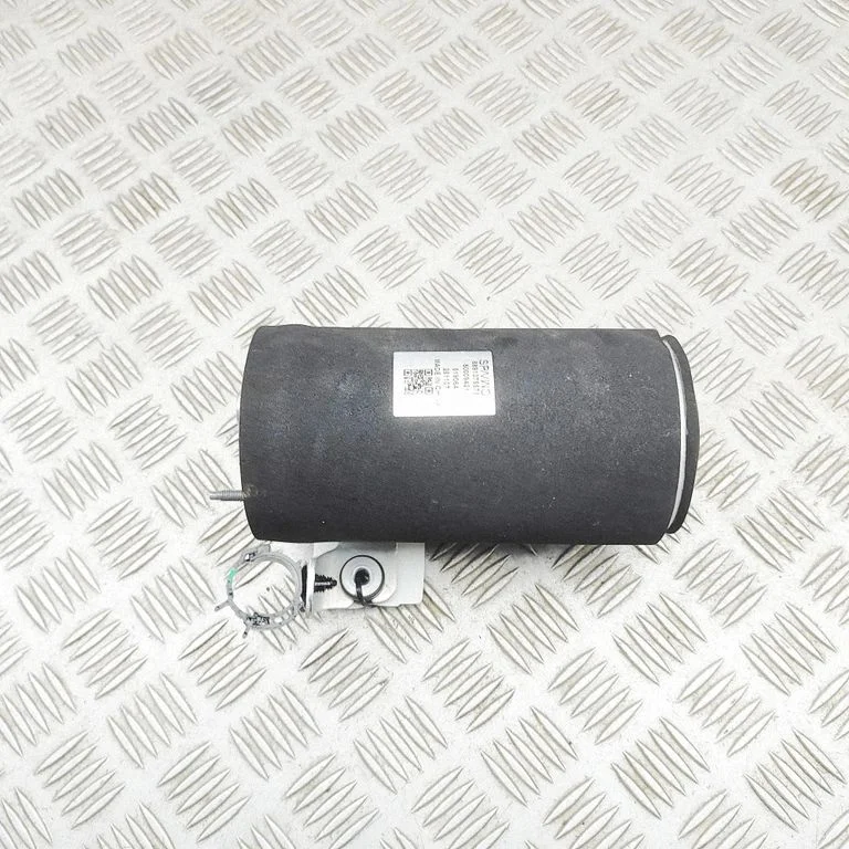 Air conditioning (A/C) air dryer 8891375575
