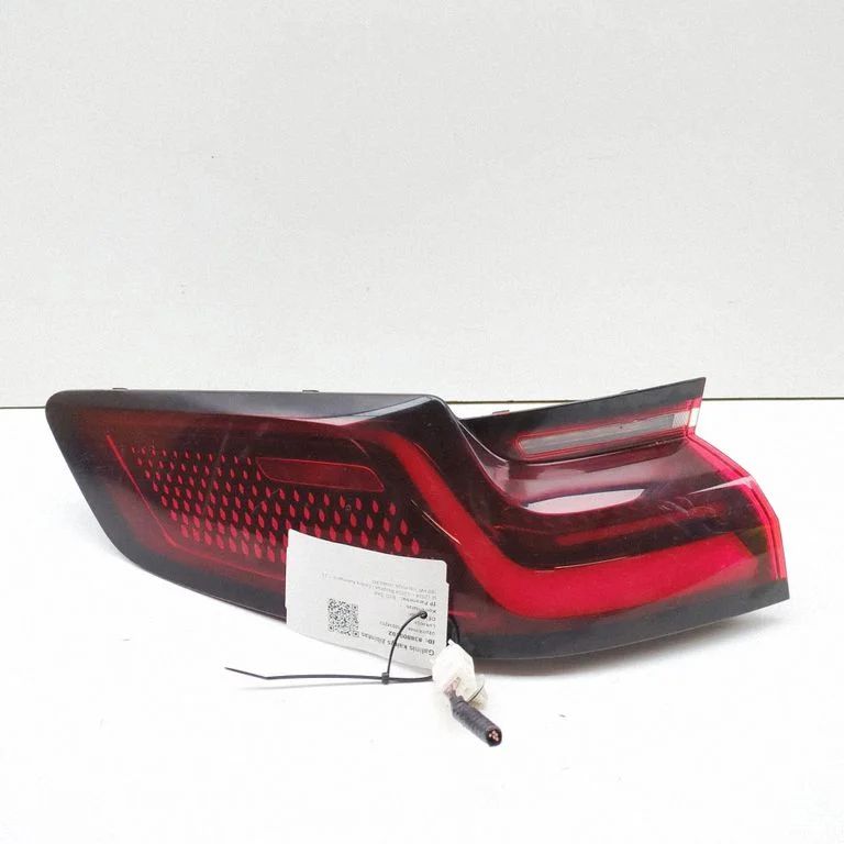 Rear/tail lights SA3HKU4133010