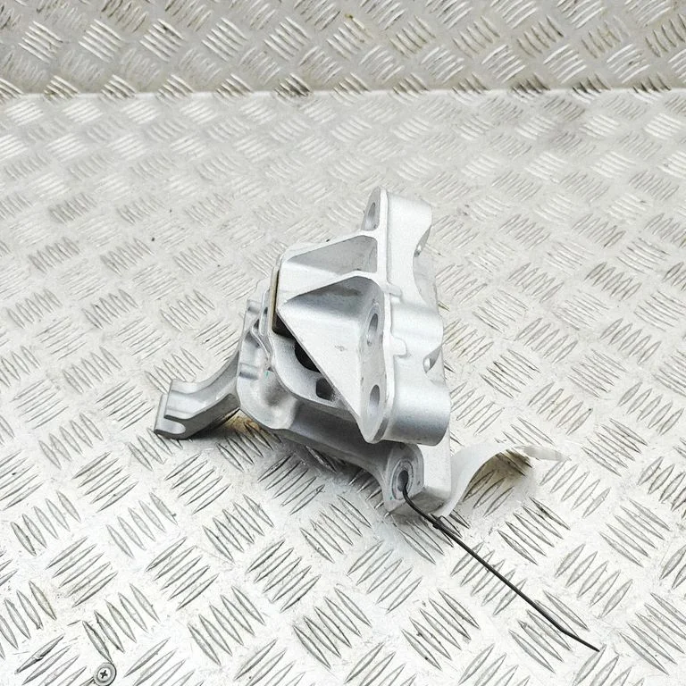 Engine mount bracket 11297185