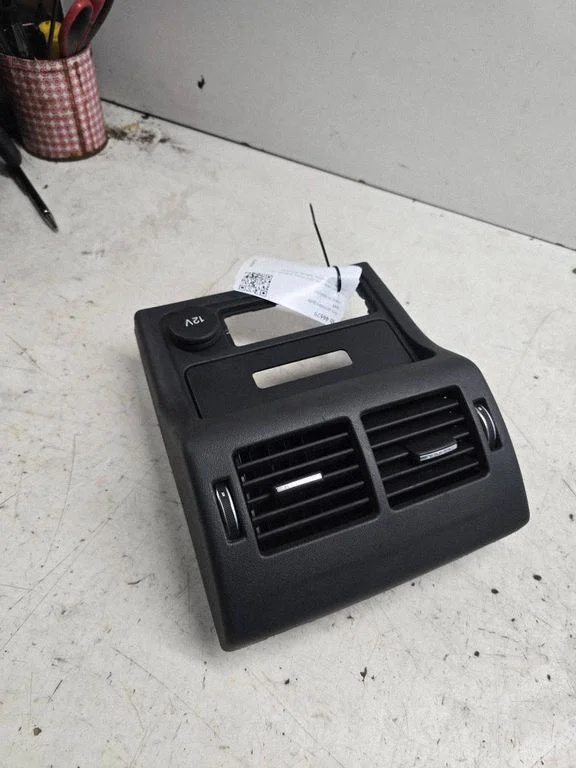Rear air vent grill – Jaguar XF X260 (2015-)