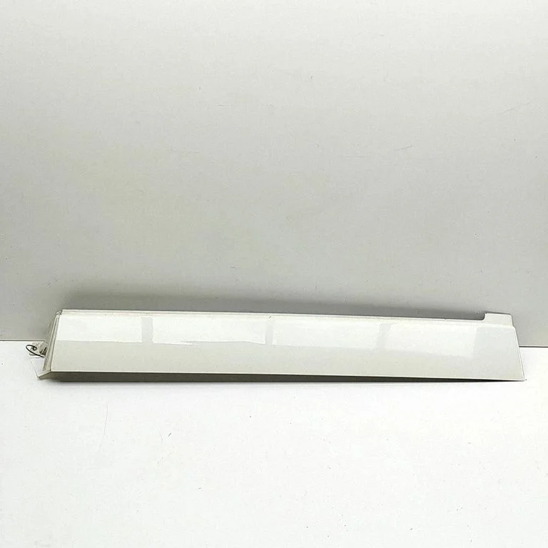 Rear fender molding trim – Volkswagen Transporter - Caravelle T5 (2003-2015)