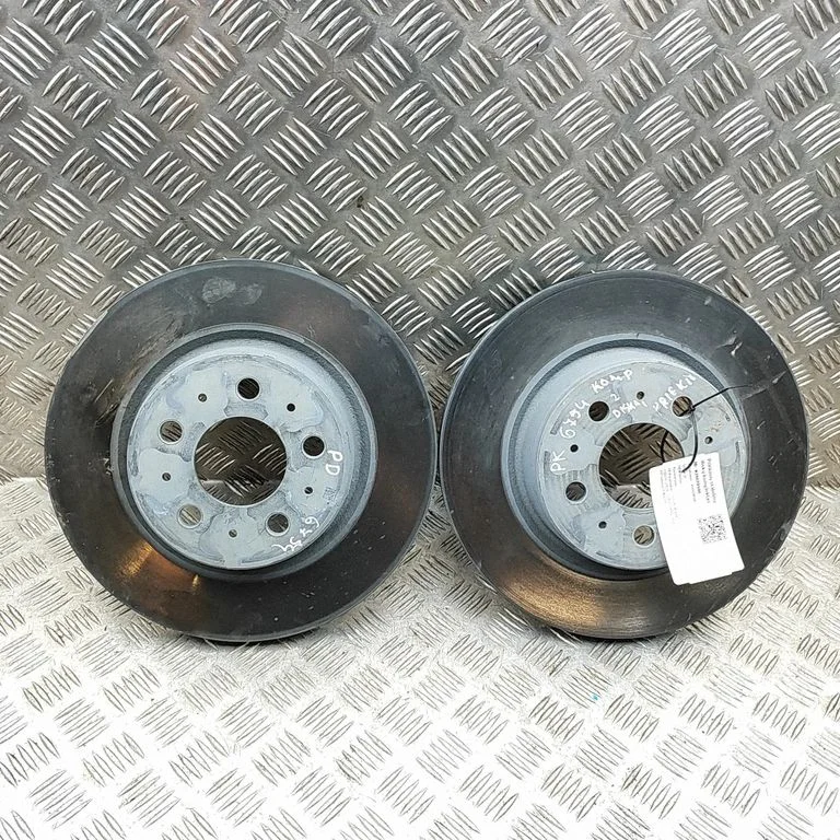 Tarcza hamulcowa przednia 104461100D