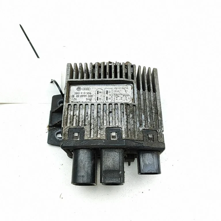 Dzesēšanas ventilatora relejs – Volkswagen Transporter - Caravelle T5 (2003-2015)