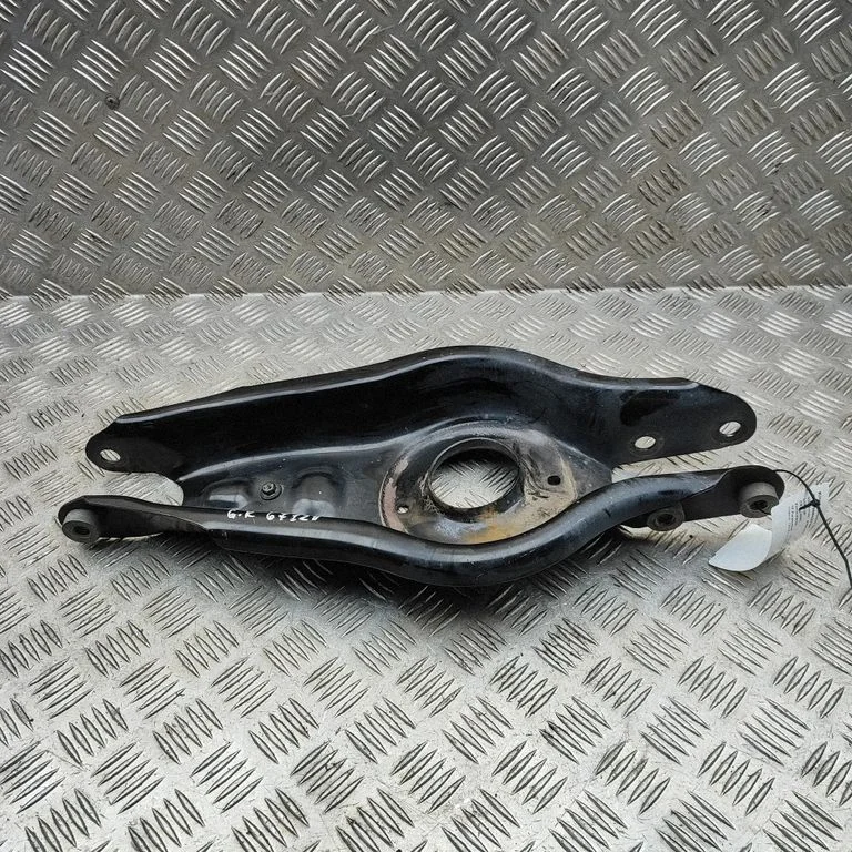 Aizmugurējā svira (dakša) 128845100A
