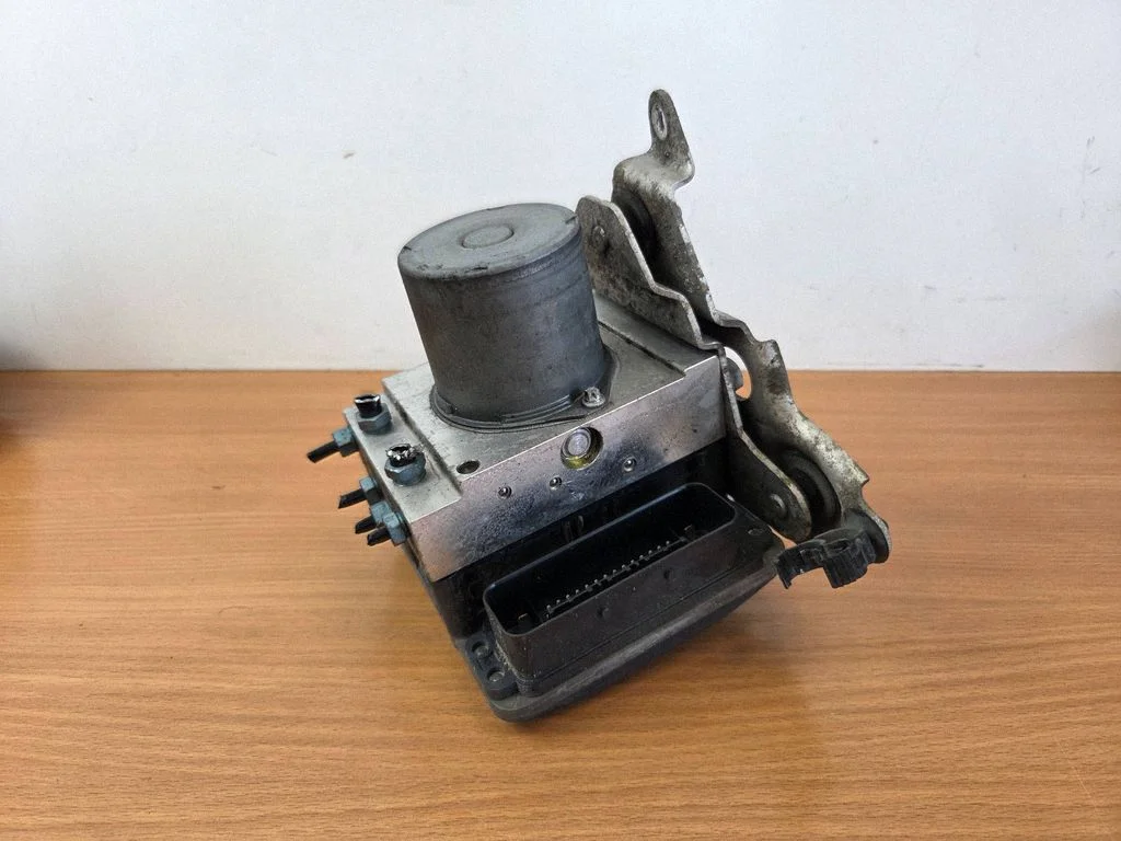 ABS-plokk – Audi A7 S7 4G (2011-2017)