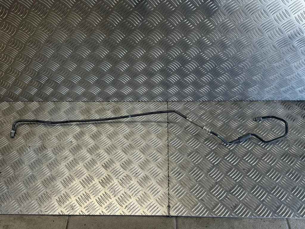 Brake booster pipe/hose
