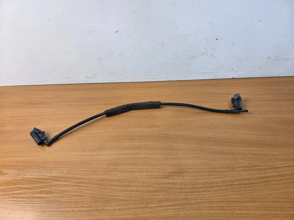 Windshield washer spray nozzle ET7617666A