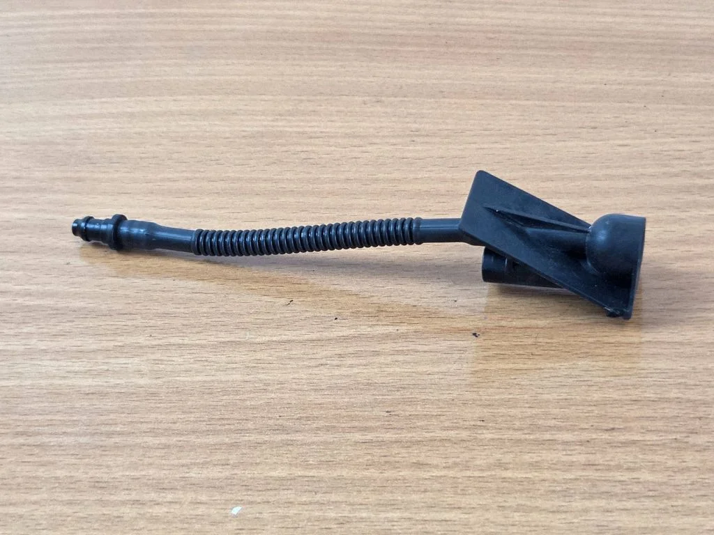 Windshield washer spray nozzle JX7B17666