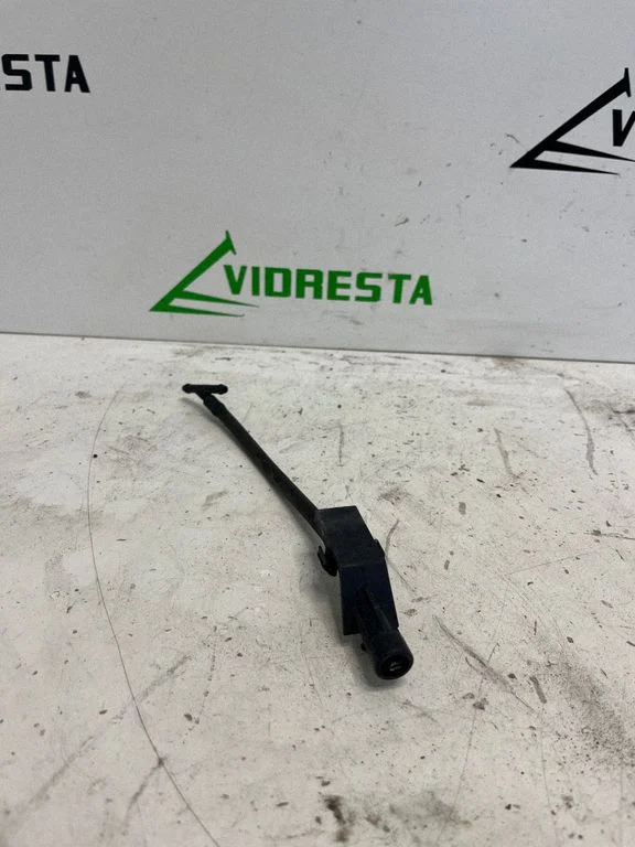 Windshield washer fluid hose – Honda CR-V (2013-2016)