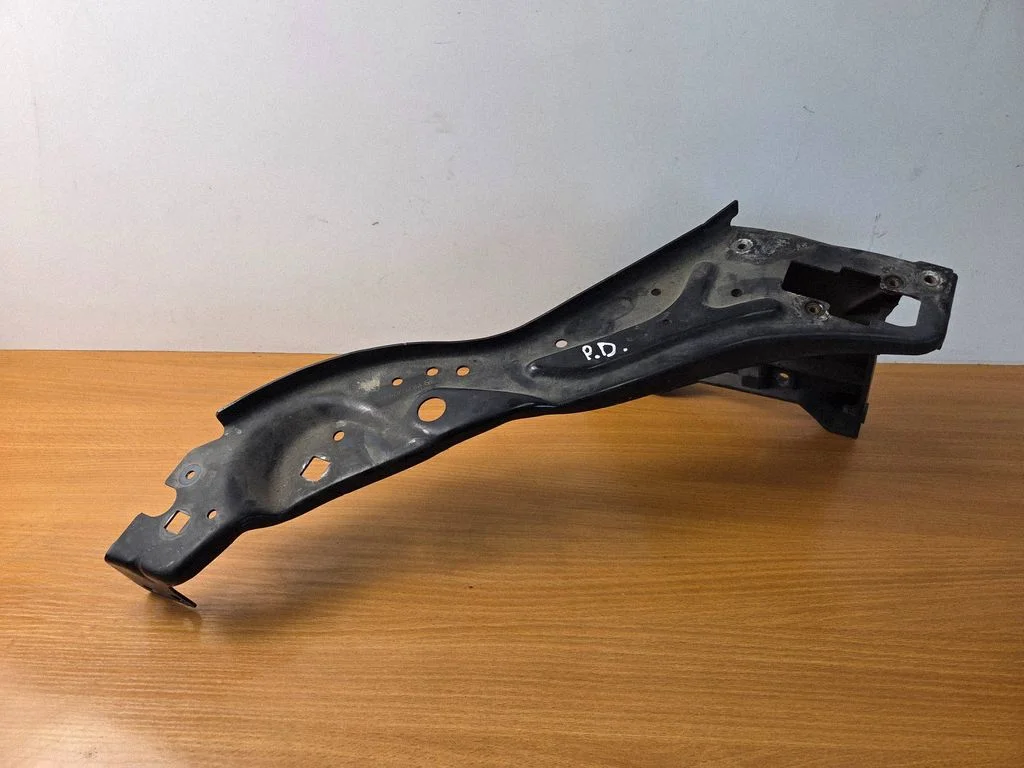 Headlight/headlamp mounting bracket 212620022