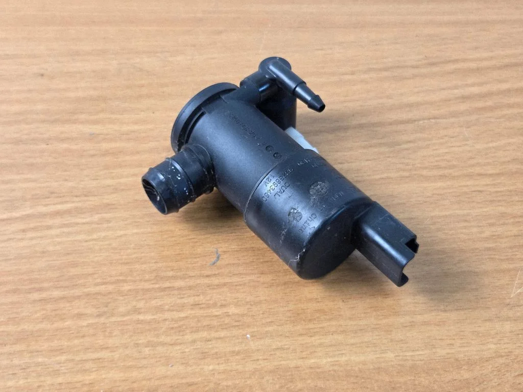 Klaasipesuvedeliku pump (klaaside) 9825894180