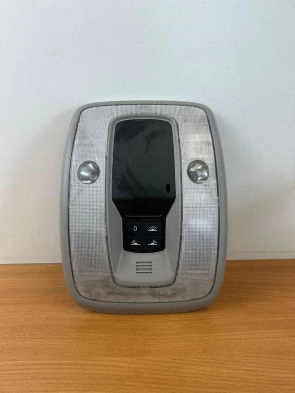 Front seat light – Volvo XC60 (2014-2016)