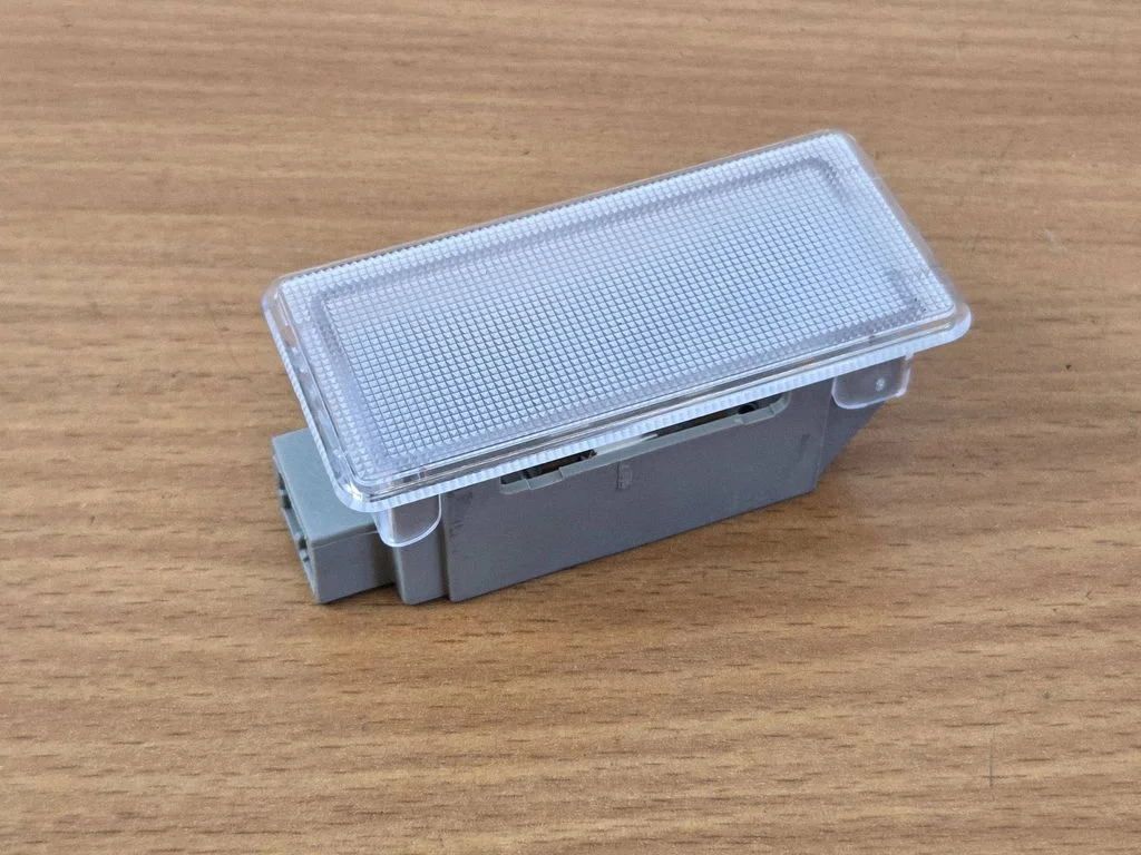 Pagasiruumi valgustustuli 92620G6000