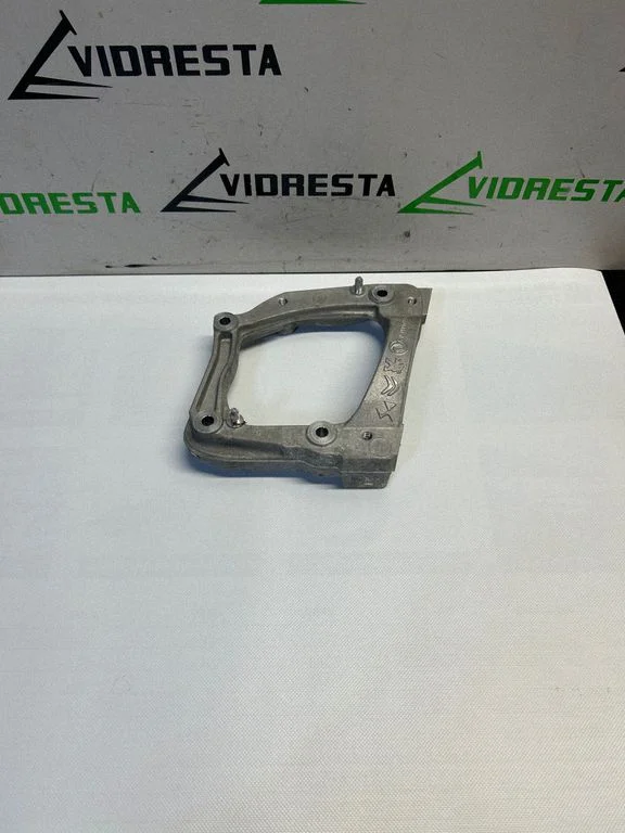 A/C compressor mount bracket 9826641380