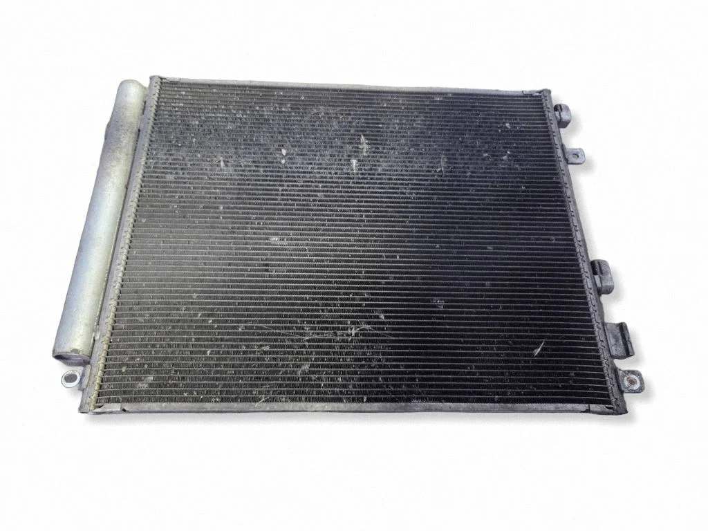 Kliimaseadme jahutusradiaator (kondensaator) 97606D4150