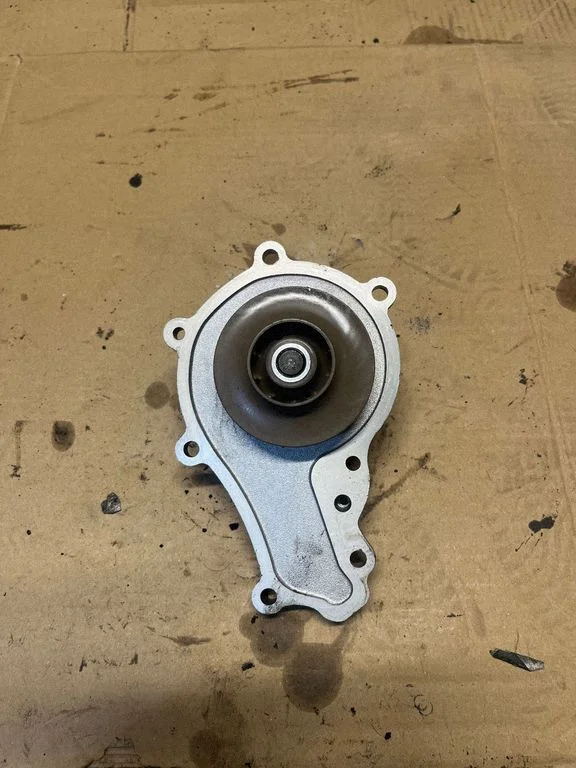 Water pump C12921