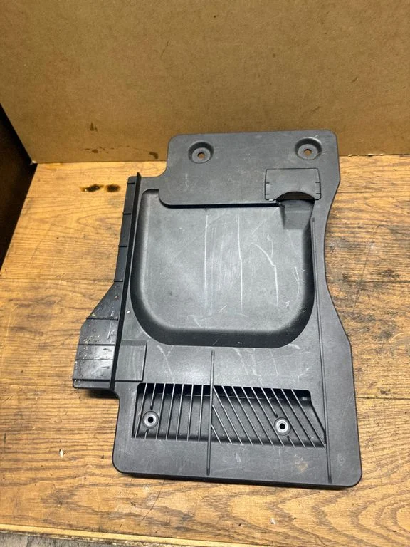 Cabin air duct channel PT9242213056