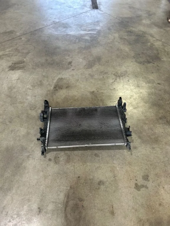 Coolant radiator EP563001