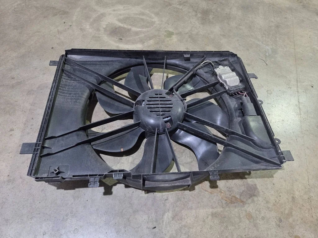 Radiaatori ventilaatori difuusor – Mercedes-Benz E-klass W212 (2009-2016)