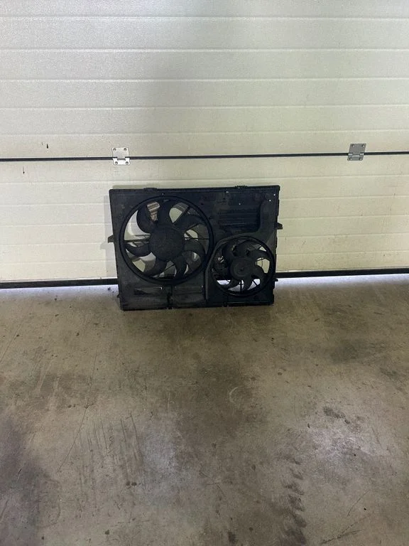 Radiator cooling fan shroud 7L0121203H