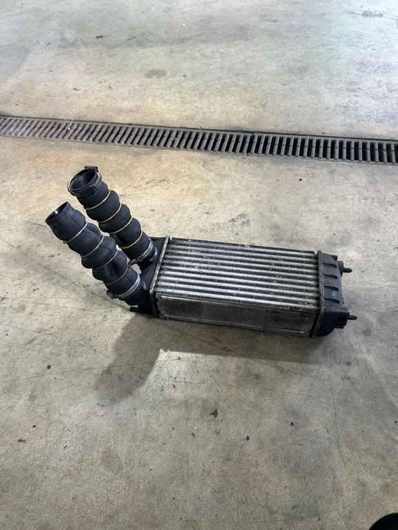 Intercooler radiator 9684212480