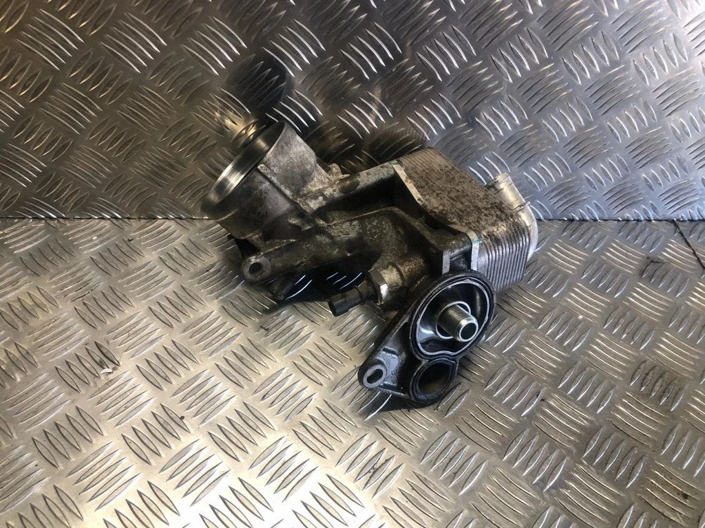 Engine oil radiator 897385813