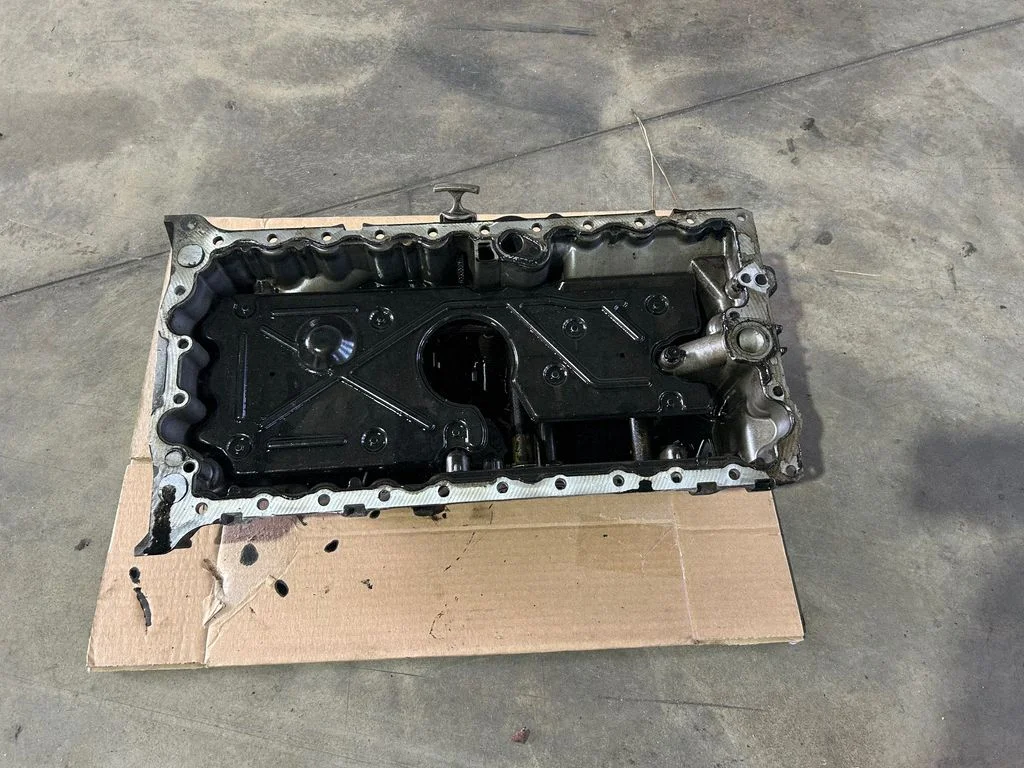 Oil sump 31258206AA