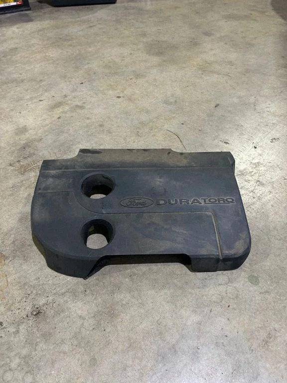 Engine cover (trim) ET7Q6A949A