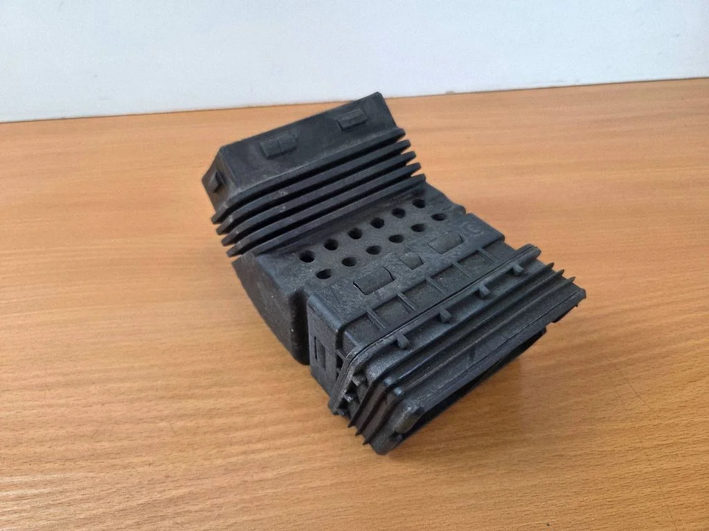 Air intake duct part A2001510