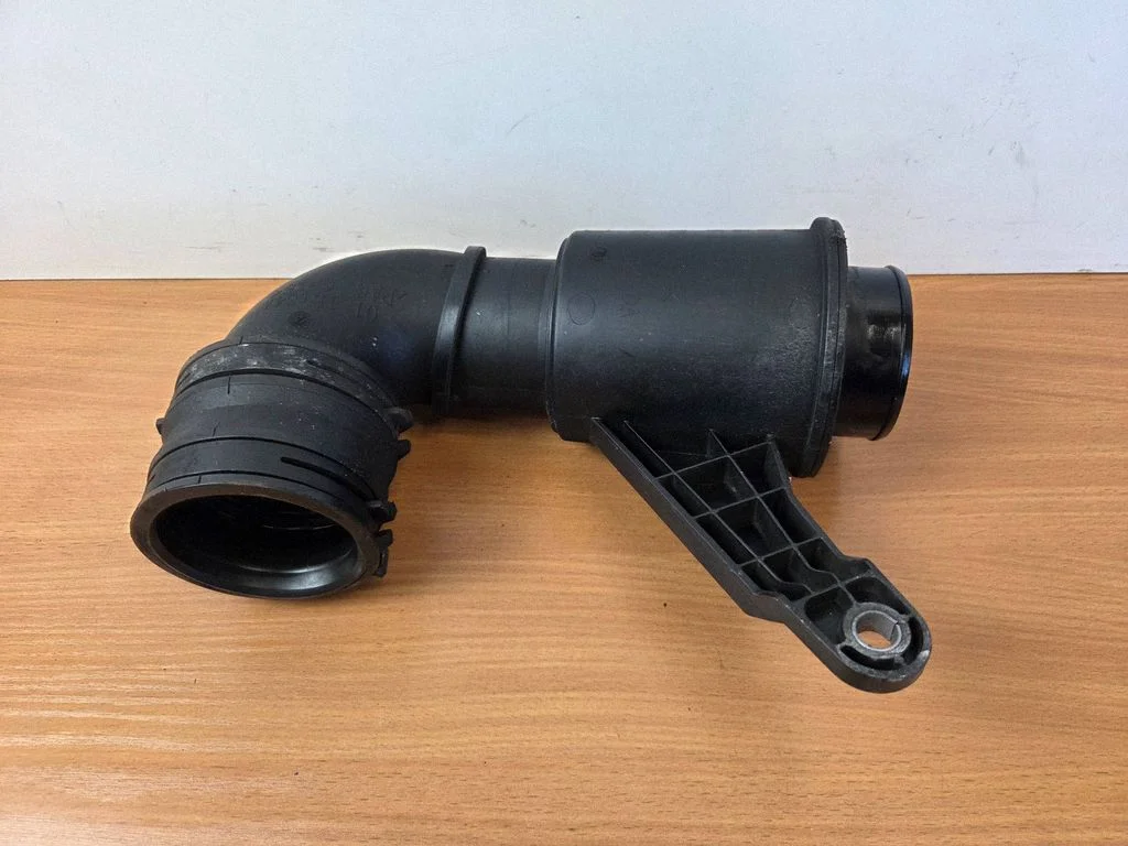 Air intake duct part GX739C623DA