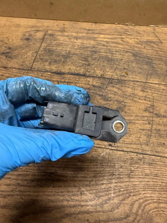 Air pressure sensor 9675320480