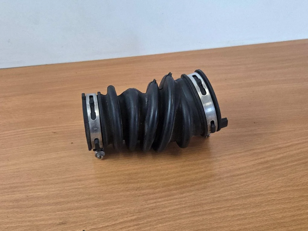 Air intake hose/pipe JX619R504BB
