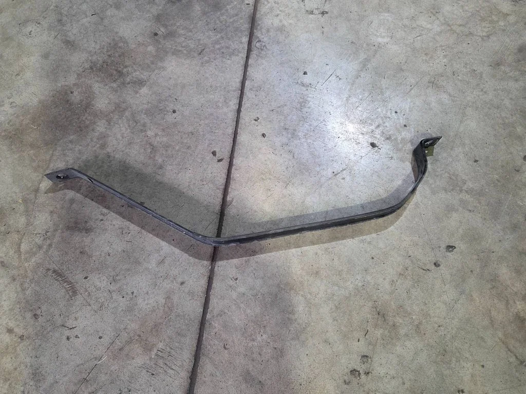 Fuel tank mounting bracket 2412
