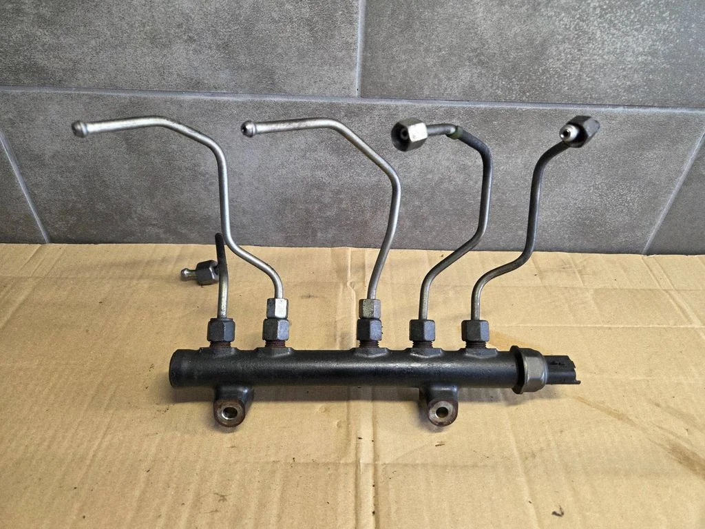 Kütuse magistraaltoru 9685297580