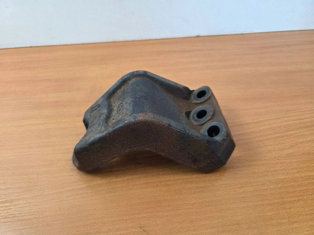 Engine mounting bracket FCD450