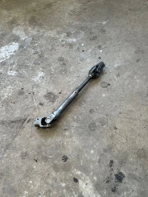 Steering column universal joint