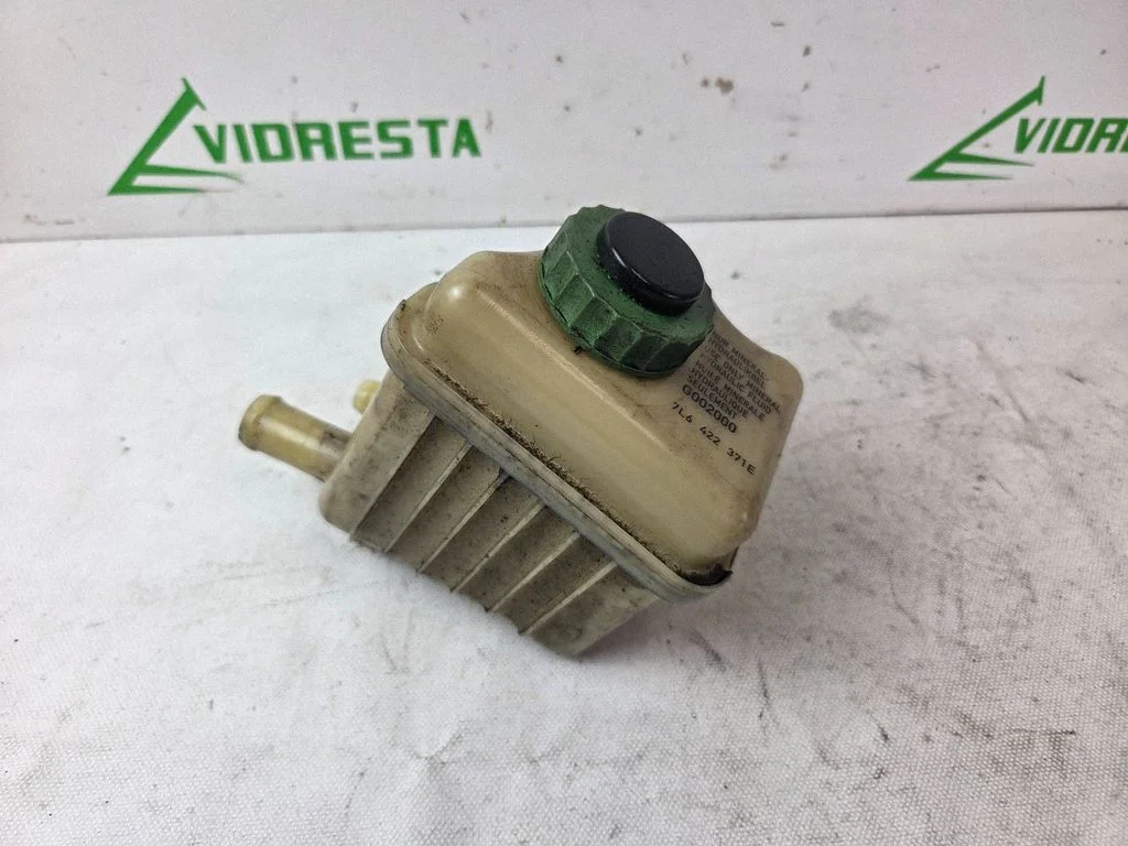 Power steering fluid tank/reservoir 7L6422371E