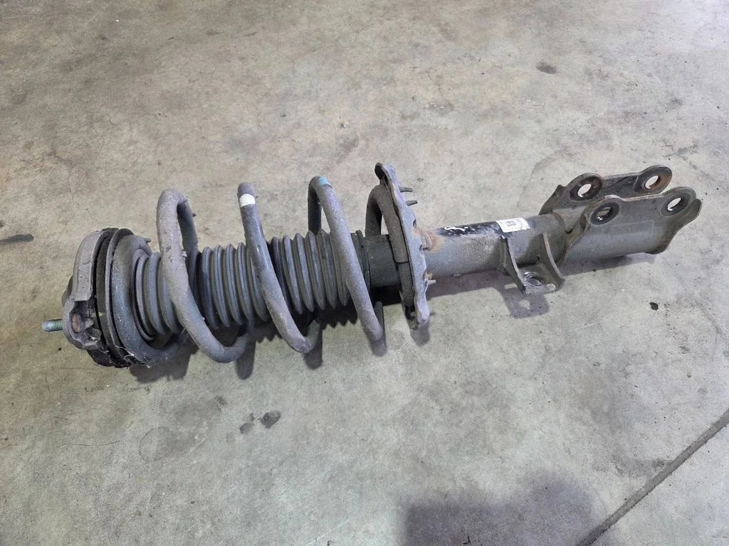 Front shock absorber/damper 54650D7000