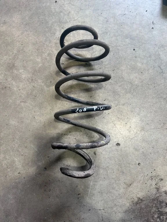 Front coil spring – front right