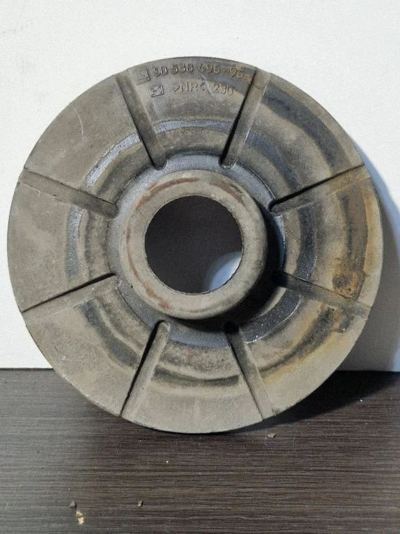 Front coil spring rubber mount – Opel Astra J (2010-2015)