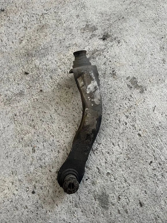 Łącznik stabilizatora tylnego – Nissan Note (E11) (2006-2014)
