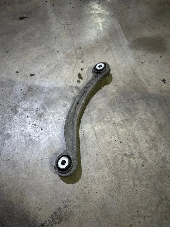 Rear upper control arm/wishbone – Mercedes-Benz E-Class W212 (2009-2016)