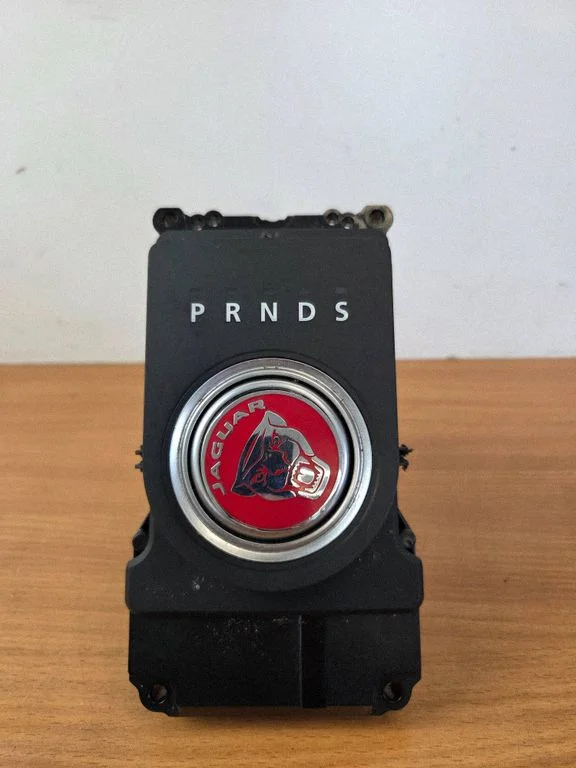 Gear selector mechanism GX737E453AE