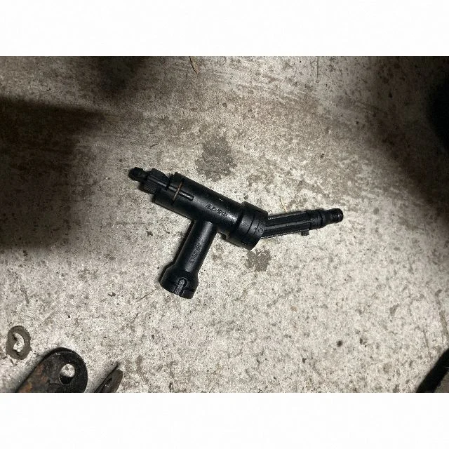 Clutch pipe/line A010913